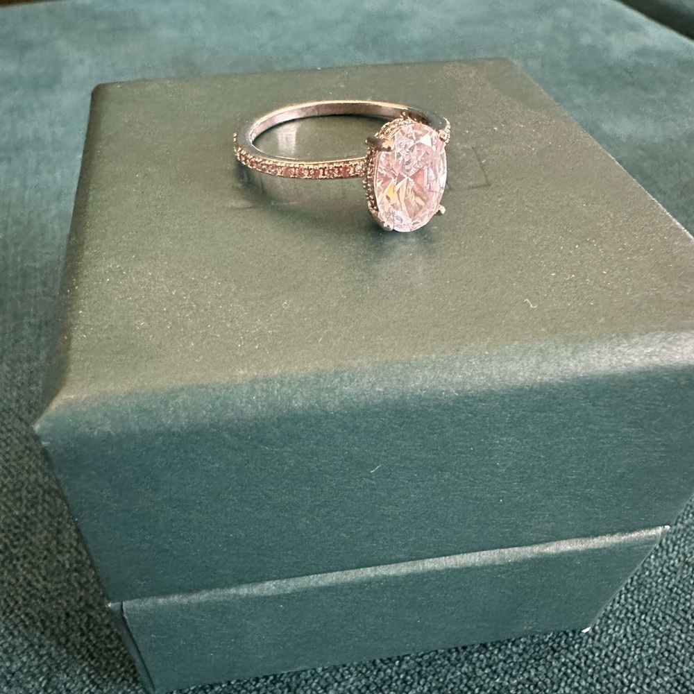 Everly Rings Blakely ring - Picture 3 of 9